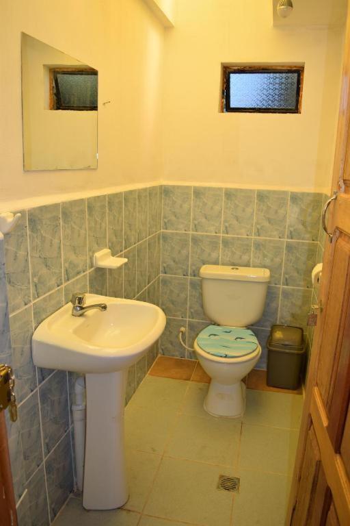 Hostal Luna Del Titikaka En Isla De La Luna Bolivia酒店 外观 照片